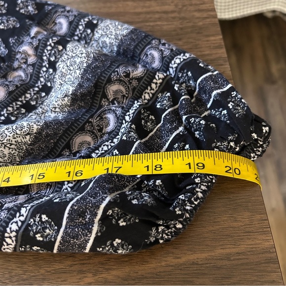 ❤️ Old Navy Black and White Long Sleeve Dress XL - Picture 12 of 12